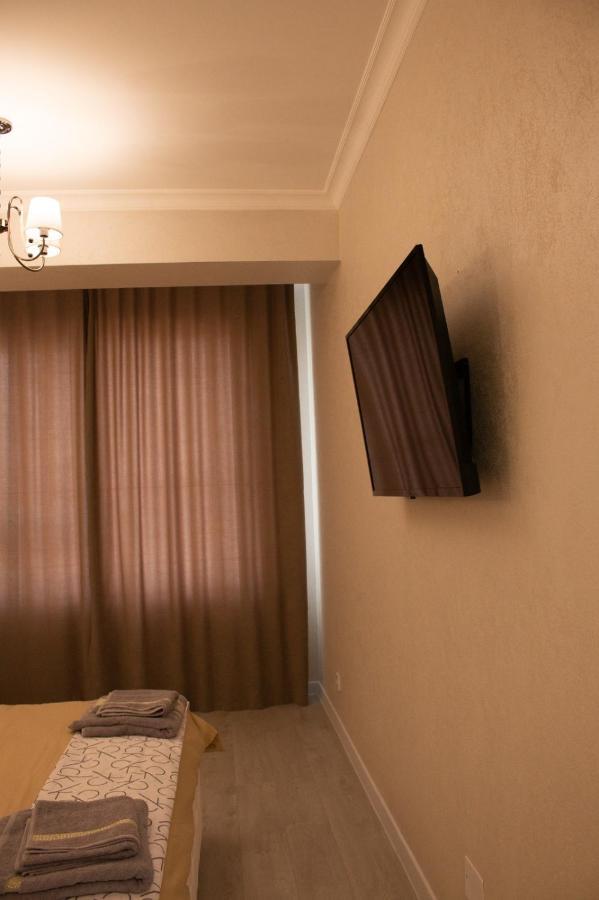 Oasis Premium Class 1Bd Apartment With Living Room Chisinau Exterior photo